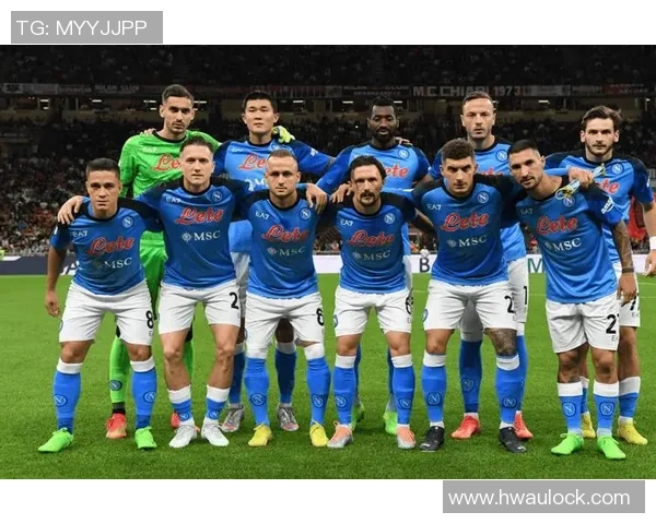 世界杯精彩对决那不勒斯绝杀切尔西争议判罚引发全场热议