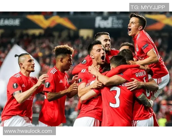 欧冠激战本菲卡与AC米兰握手言和绝杀时刻引发全场狂欢与转会热议