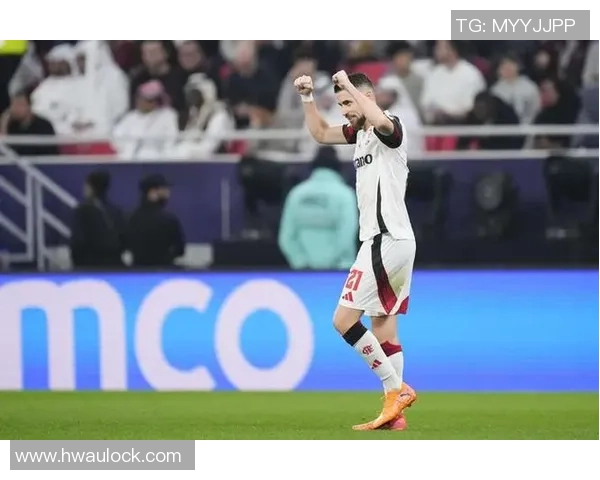 世界杯精彩对决里昂与巴黎圣日耳曼战成平局赛后点评引发热议