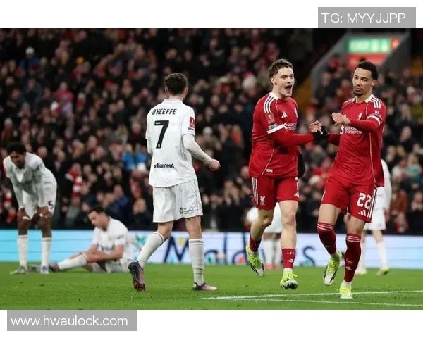 足总杯精彩对决利物浦与多特蒙德激战成平局补时进球引发全场狂欢 足总杯精彩对决利物浦与多特蒙德激战成平局补时进球引发全场狂欢