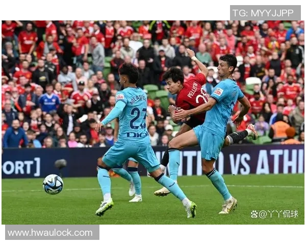 欧联杯精彩对决里昂逆转皇马帽子戏法点燃全场激情